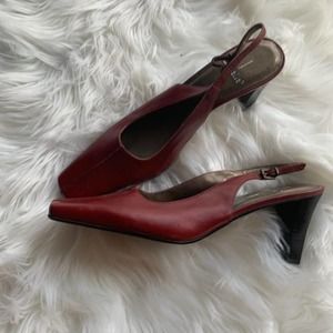 90s square toe Danelle 9 1/2 pumps
